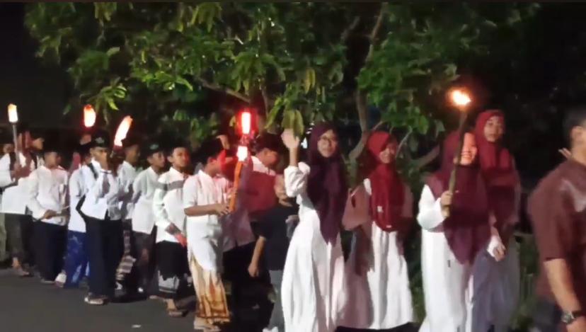 Takbir yayasan darul ulum rejomulyo